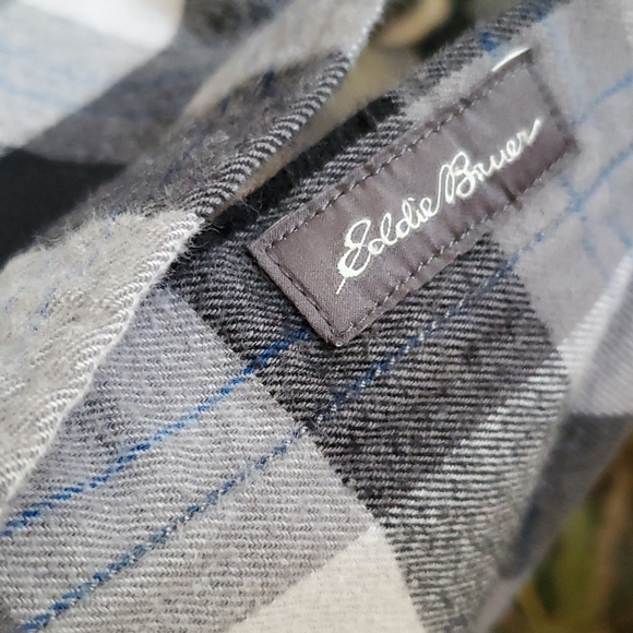 Eddie Bauer Flannel Shirt M - Picture 4 of 6